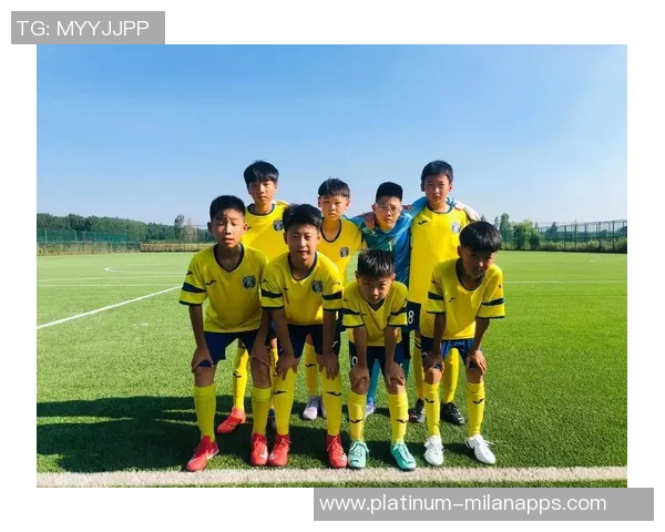 快乐成长在绿茵场小学足球俱乐部活动助力孩子们的团队精神与身体素质提升 快乐成长在绿茵场小学足球俱乐部活动助力孩子们的团队精神与身体素质提升